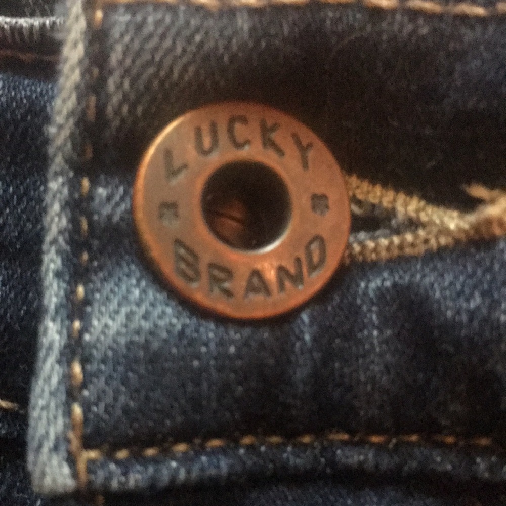 Lucky Brand Jeans The Bermuda Short - Picture 10 of 12